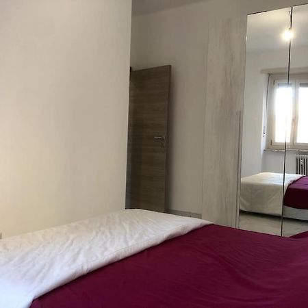 Casa Martina Pronta Per Te, Con Due Stanze Da Letto! Apartment Turin Bagian luar foto