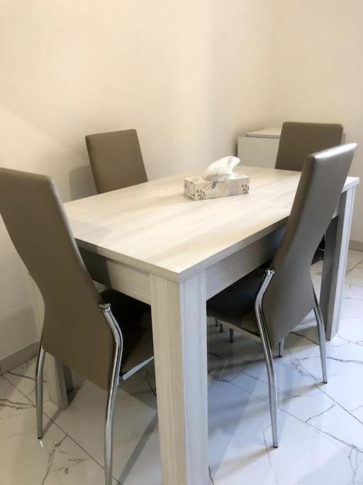 Casa Martina Pronta Per Te, Con Due Stanze Da Letto! Apartment Turin Bagian luar foto